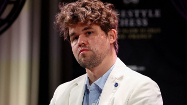 Magnus Carlsen .jpg