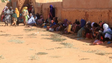 One strike hit a market in North Darfur state’s Saraf Omra town on Wednesday, killing “22 people, including an infant, and injuring 17 more,” one health worker at the local clinic told AFP. Photo: AFP