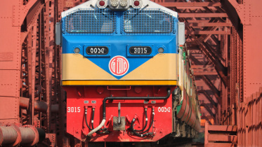 Bangladesh_Railway_Locomotive_Class-3000_no.3015_(cropped).jpg