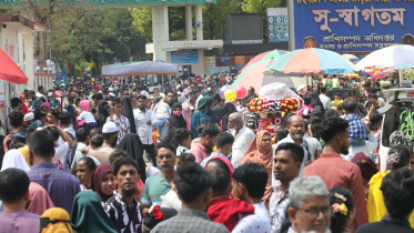 visitors at national zoo during eid holidays