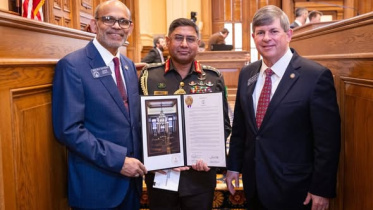 Gen Waker honoured.jpg