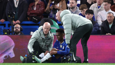 2026-04-18T191927Z_964473616_UP1EM4I1HOEYX_RTRMADP_3_SOCCER-ENGLAND-CHE-MUN.JPG