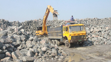 Stone extracltion halted Dinajpur.jpg