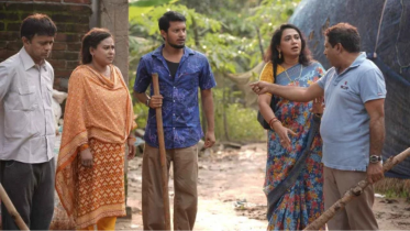 ‘Ek Patiler Songshar’ premieres on Maasranga TV today