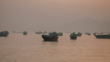 Vessels are anchored in the Strait of Hormuz as seen from Musandam, Oman, June 3, 2026. Photo: Reuters