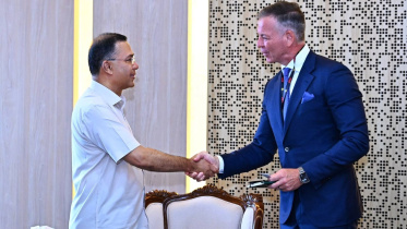 Visa Asia-Pacific President Stephen Karpin paid a courtesy call on the Prime Minister Tarique Rahman. Photo: PMO
