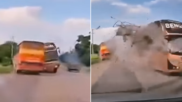 The accident happened last morning in the Kashikapan area when a Unique Paribahan bus collided head-on with a Bengal Paribahan bus on the Dhaka-Sylhet highway. Photo: Screengrab