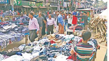 Makeshift street shops