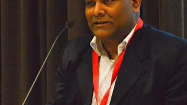 Dr Mojibur Doftori Author Pic 1.jpg