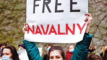 us-russia-navalny-issue.jpg