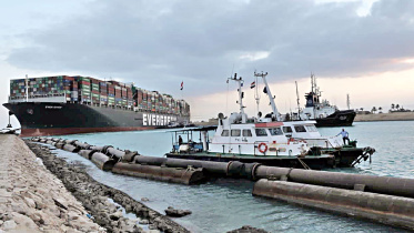 ship-blocking-Suez.jpg