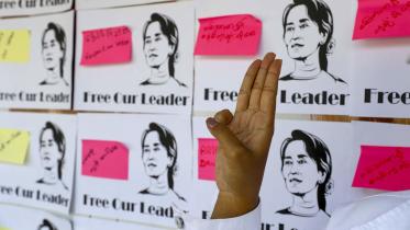 Ethnic-minorities-support-Suu-Kyi.jpg