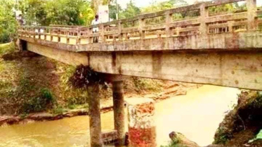Fanai-River-Excavation-damage-bridge.jpg