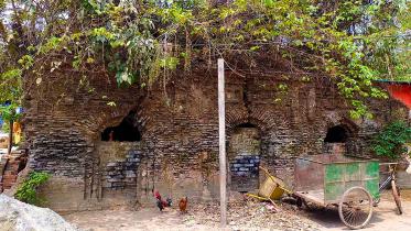 Rangpur Bakhtiyari mosque web.jpg