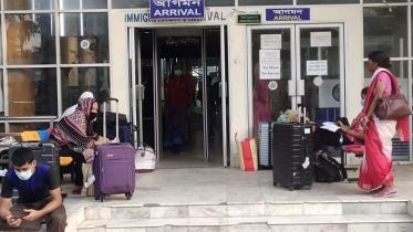 Benapole land port.jpg