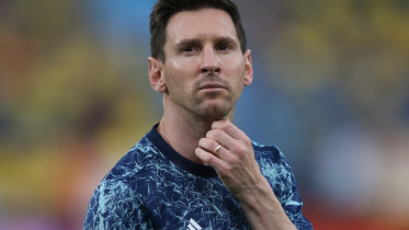 Messi WC qualifiers training.jpg