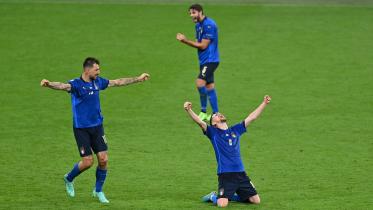 2021-06-26T215756Z_233296126_UP1EH6Q1O9DCW_RTRMADP_3_SOCCER-EURO-ITA-AUT-REPORT (1).jpg