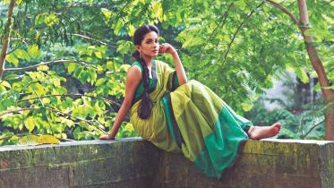 Bring the 90s back ladies!