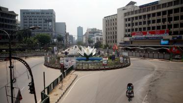 _F756405_Motijheel.jpg