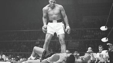 ali boxing.jpg