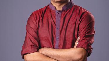 Popular Singer Asif Akbar