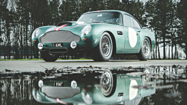 Aston Martin DB4.jpg
