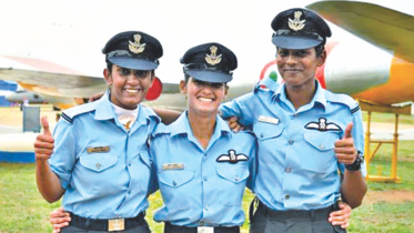 Avani Chaturvedi, Bhawana Kanth.jpg