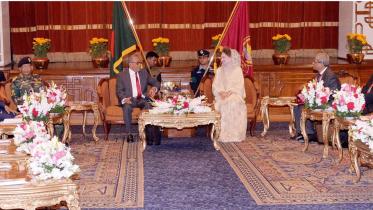 BNP pick's AL's pledge