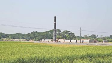 Brick kilns flouting.jpg