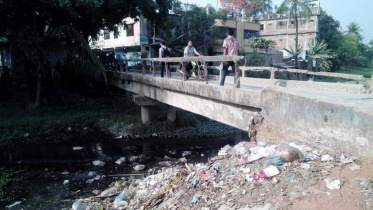 Bridge over Ichhamati.jpg