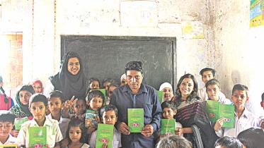 Bringing a Writer and His Readers Together