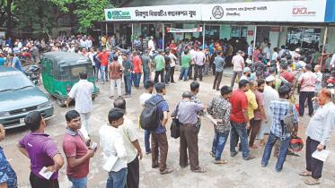 people queue up for renewing their licences and fitness certificates