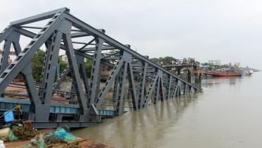 Cyclone Bulbul kills at least 10 in West Bengal
