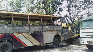 bus torched coxs bazar.jpg