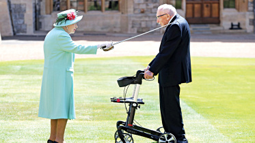 Captain-Tom-knighted.jpg