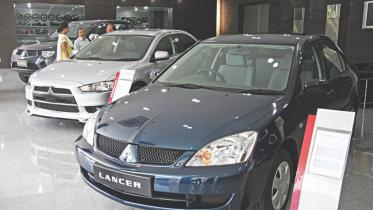 Car sales speed up.jpg