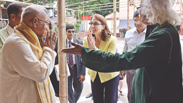 Dhakeswari Temple.jpg