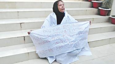 Jaheda Amin Chowdhury, mother of slain Chhatra League leader Diaz Irfan Chowdhury