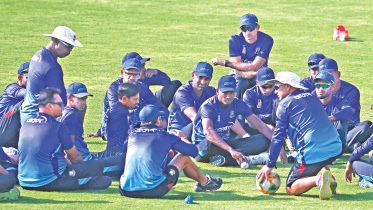 domingo discussing.jpg