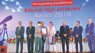 EN ROUTE TO EXCELLENCE