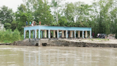 Erosion-Kurigram-schools.jpg