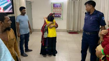 family reunites 1.jpg