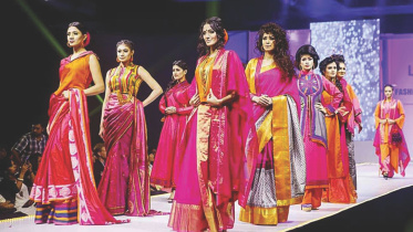 Fashion Runway Show 2016