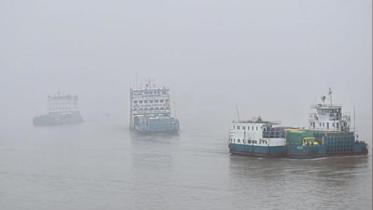 Paturia-Daulatdia route launch and ferry services suspended due to bad weather