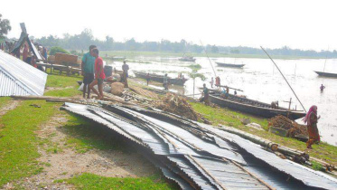 Flood affected people 1.jpg