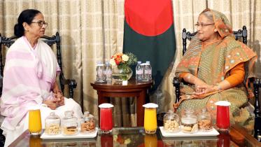 Hasina-mamata.jpg