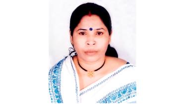 hena majumder.jpg