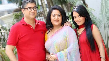 Hillol Aruna and Tamalika.jpg