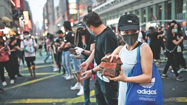 Hong Kong police.jpg