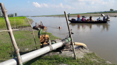 Illegal sand lifting.jpg